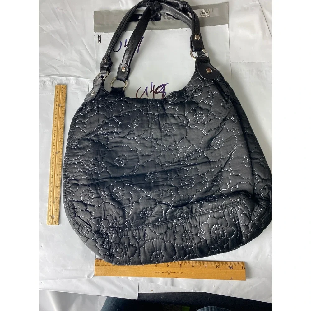 Quilted Black Floral Stitch Shoulder‎ Bag Purse w/ Leather Handles Zip Top
